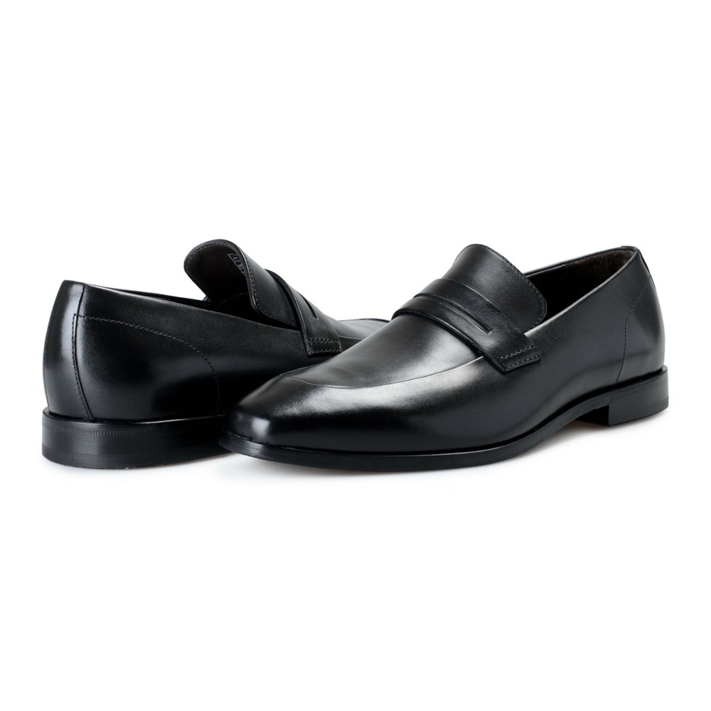 Hugo Boss Classic Black Leather Loafers
